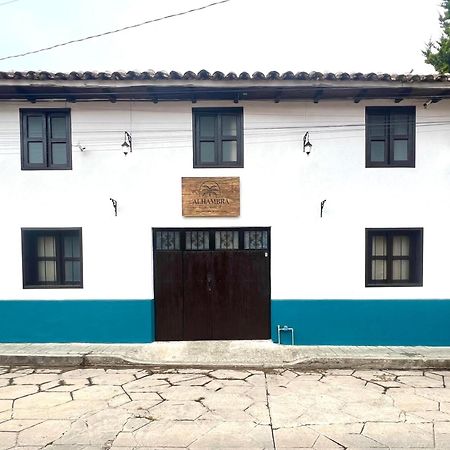 Alhambra Hotel - San Cristobal De Las Casas Ngoại thất bức ảnh