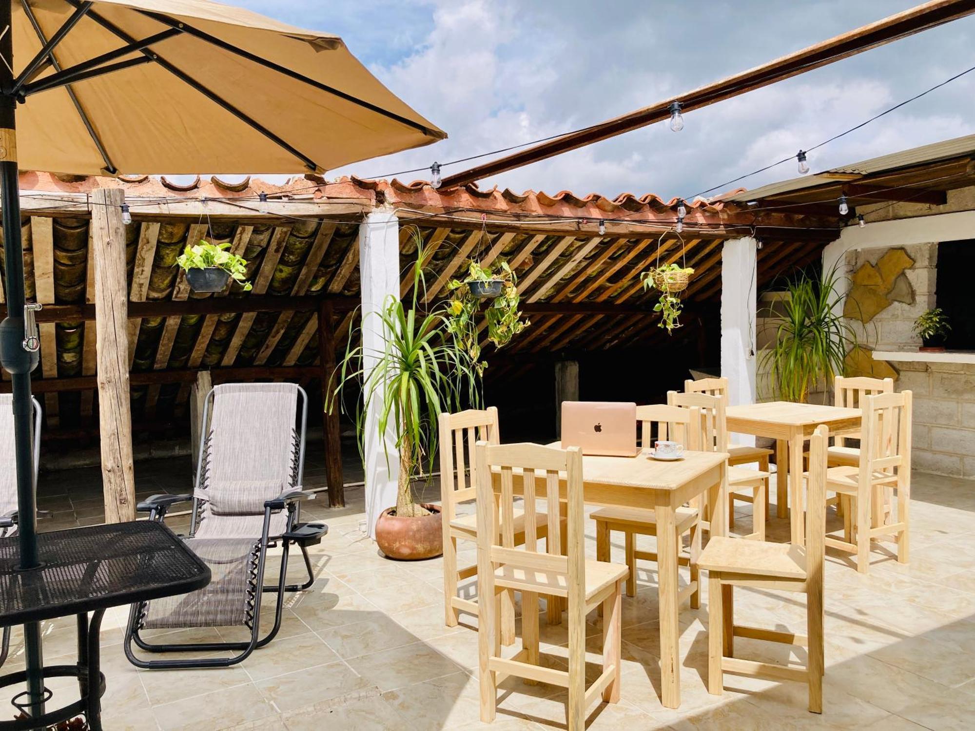 Alhambra Hotel - San Cristobal De Las Casas Ngoại thất bức ảnh