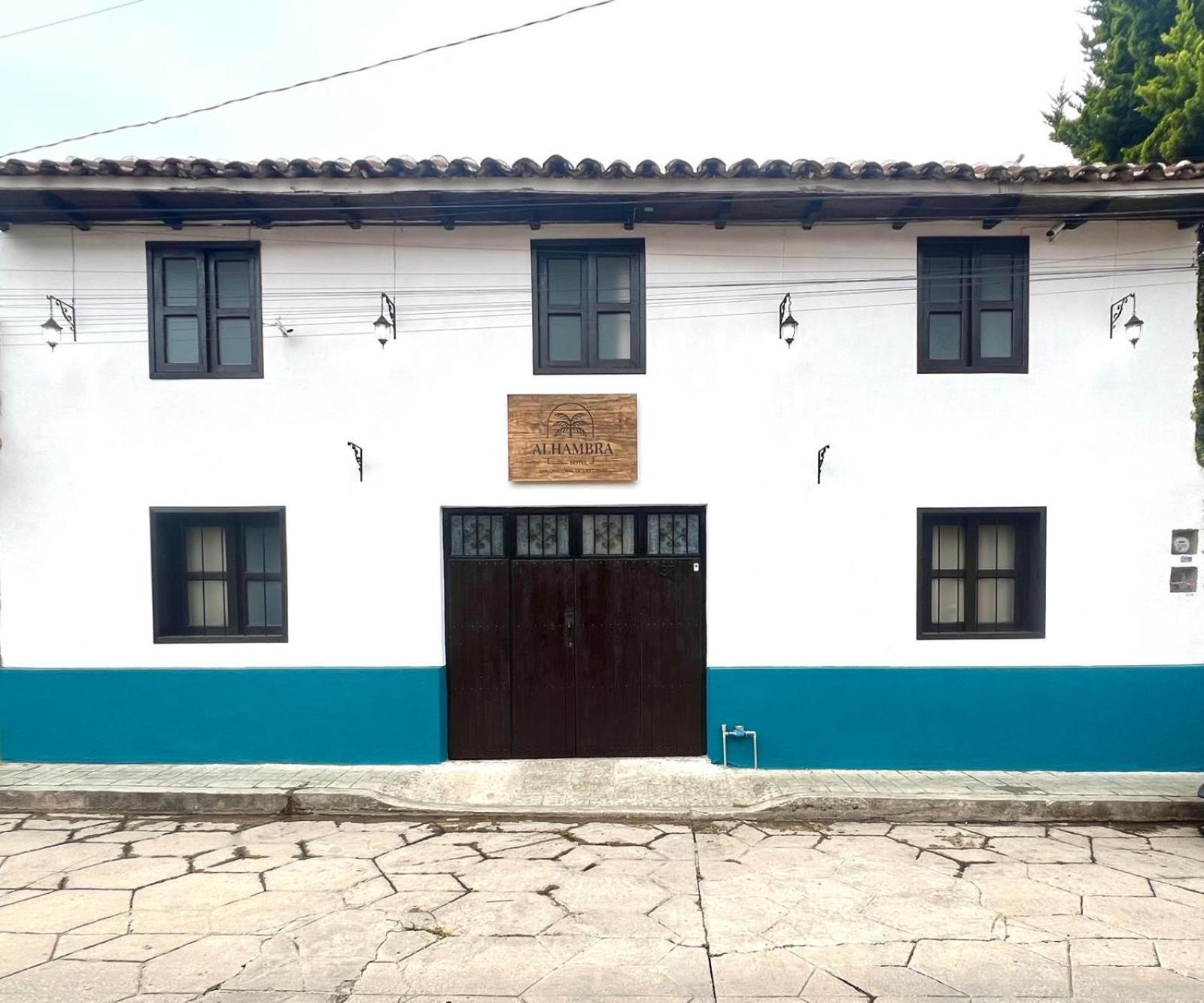 Alhambra Hotel - San Cristobal De Las Casas Ngoại thất bức ảnh